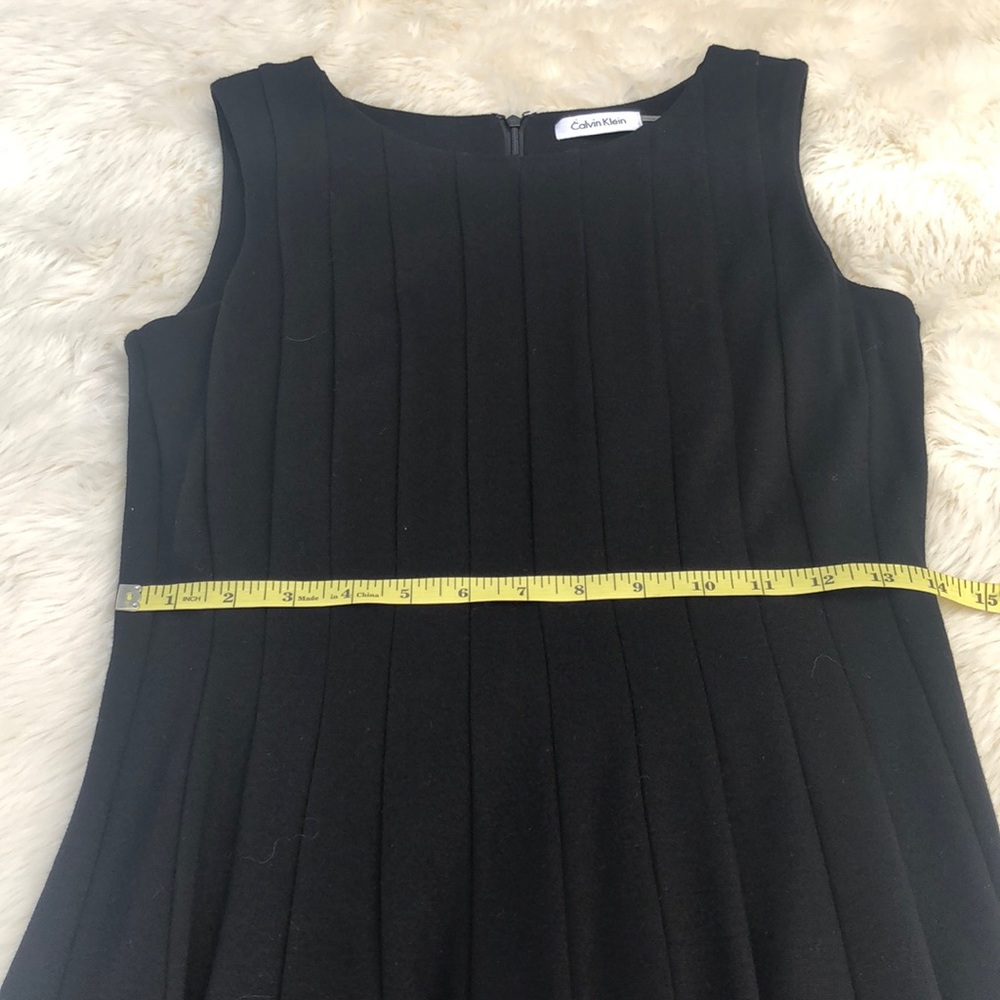 Calvin Klein black pleated dress size 4 - Picture 8 of 8